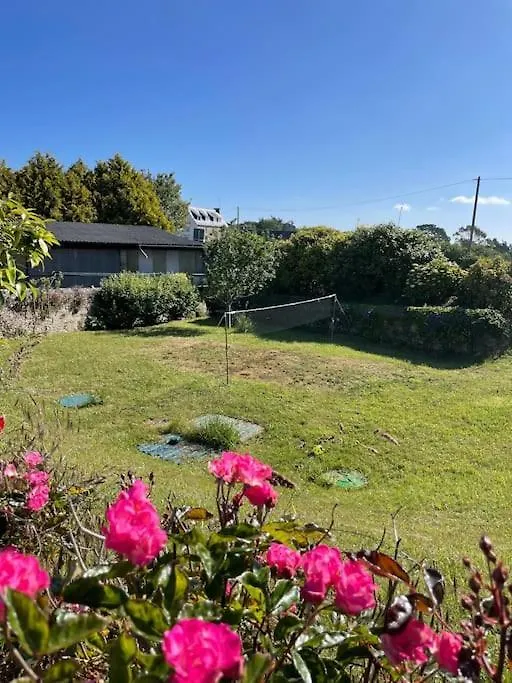 Casa de Férias New La Ferme Fleurie Gite Ty Rose Ploubazlanec